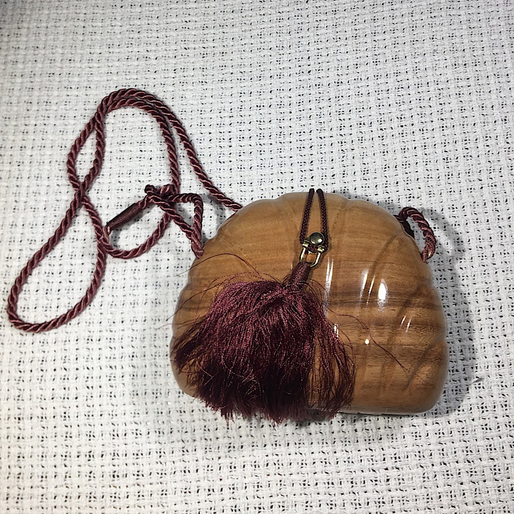 Vintage Wood Clamshell Purse
